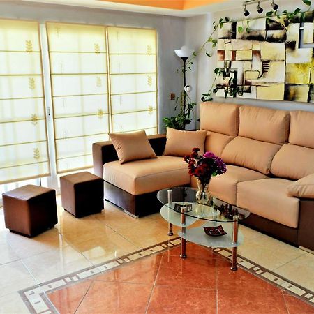 Bonito Apartamento Centrico Y Cerca De La Playa. Малага Екстер'єр фото